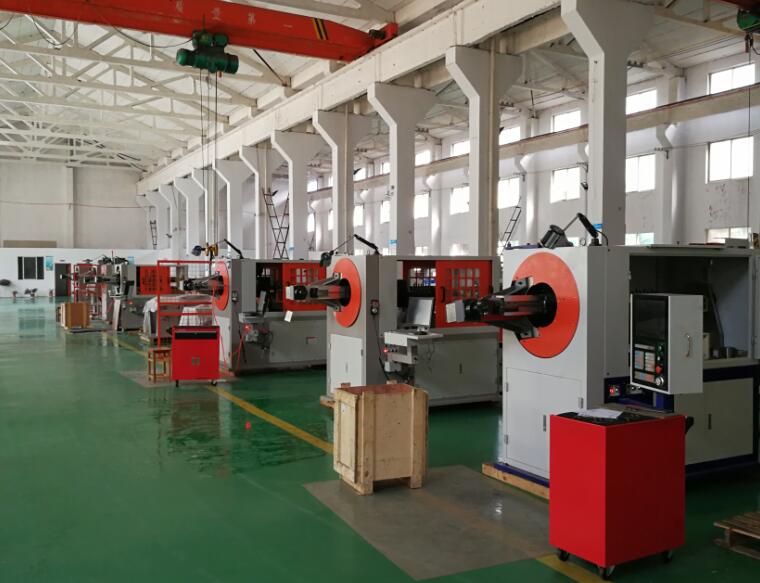 線材折彎機為什么分為轉頭、轉線、無凸輪三種結構？