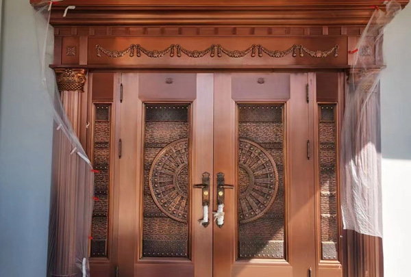 現在遼寧銅門行業內卷嚴重，緊跟國家“一路一帶”戰略，把省會沈陽銅門賣到東南亞國家！